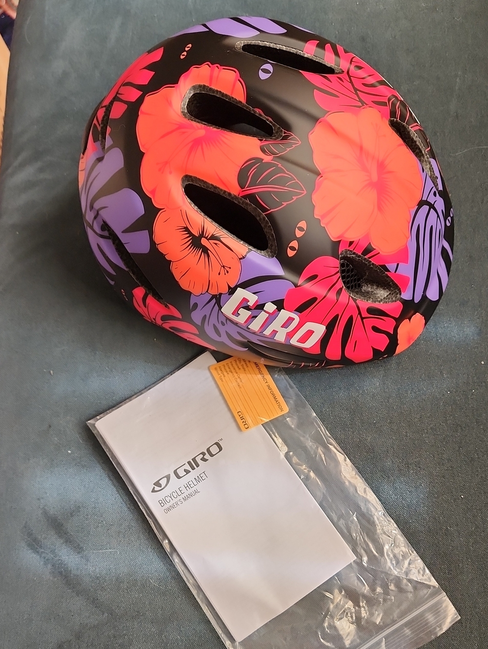 Giro Kids Scamp, Matte Black Bikr Helmet.  Size Small. NEW